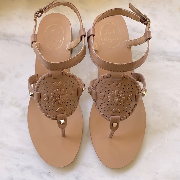 Shoes - JACK ROGERS TAN BLOCK HEEL SANDSL SIZE 9